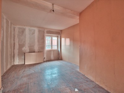 APPARTEMENT T3 A VENDRE - RIVE DE GIER - 63 m2 - 55000 €