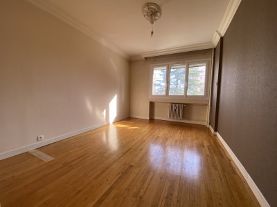 APPARTEMENT T3 A VENDRE - ST ETIENNE - 65 m2 - 105000 €
