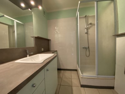 APPARTEMENT T3 A VENDRE - ST ETIENNE - 65 m2 - 105000 €