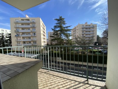 APPARTEMENT T3 A VENDRE - ST ETIENNE - 65 m2 - 105000 €