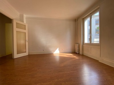 APPARTEMENT T3 A VENDRE - ST ETIENNE - 68 m2 - 80000 €