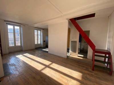 APPARTEMENT T3 A VENDRE - ST ETIENNE - 72 m2 - 59000 €