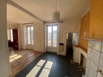 APPARTEMENT T3 A VENDRE - ST ETIENNE - 72 m2 - 59000 €