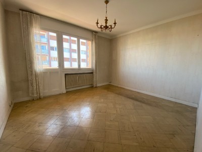 APPARTEMENT T3 A VENDRE - ST ETIENNE - 60 m2 - 70000 €