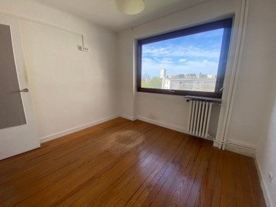 APPARTEMENT T3 A VENDRE - ST ETIENNE - 61 m2 - 58000 €