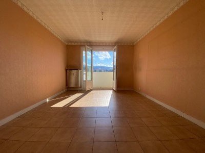 APPARTEMENT T3 - ST ETIENNE - 55.3 m2 - VENDU