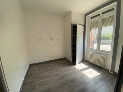 APPARTEMENT T3 A VENDRE - VILLARS - 65.8 m2 - 59000 €