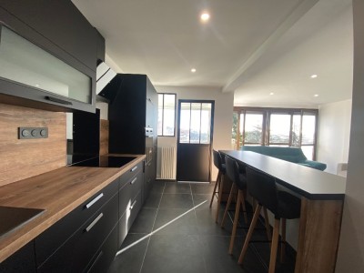 APPARTEMENT T3 - VILLARS - 74.4 m2 - VENDU