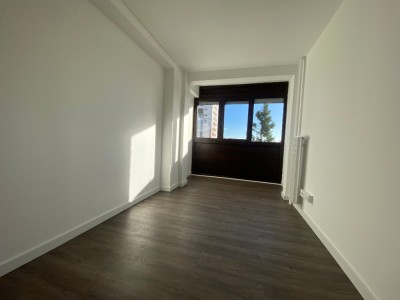 APPARTEMENT T3 - VILLARS - 74.4 m2 - VENDU