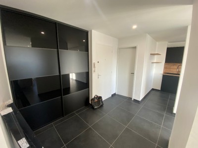 APPARTEMENT T3 - VILLARS - 74.4 m2 - VENDU