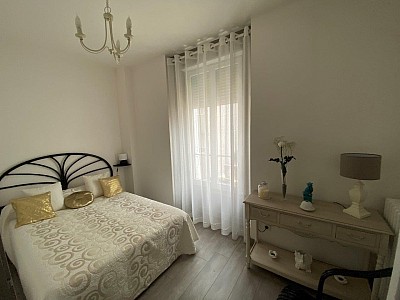 APPARTEMENT T4 A LOUER - FIRMINY Centre - 83 m2 - 650 € charges comprises par mois