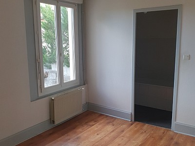 APPARTEMENT T4 A LOUER - FIRMINY Tardive - 55 m2 - 450 € charges comprises par mois