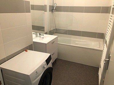 APPARTEMENT T4 A LOUER - ST ETIENNE Hotel-de-Ville - 114 m2 - 805 € charges comprises par mois