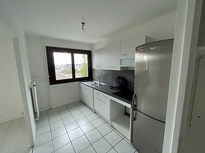 APPARTEMENT T3 A LOUER - ST ETIENNE La Cotonne - 65 m2 - 690 € charges comprises par mois