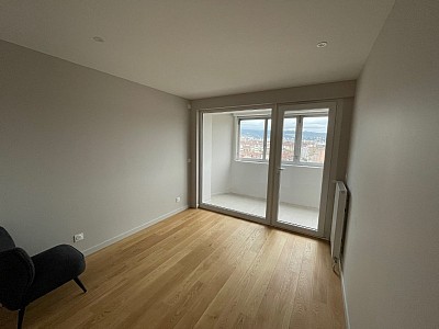 APPARTEMENT T4 A LOUER - ST ETIENNE Cret de Roc Ouest - 95 m2 - 900 € charges comprises par mois
