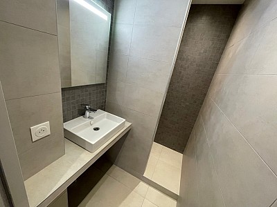 APPARTEMENT T4 A LOUER - ST ETIENNE Cret de Roc Ouest - 95 m2 - 900 € charges comprises par mois