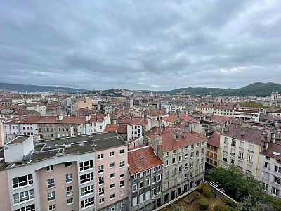APPARTEMENT T4 A LOUER - ST ETIENNE Cret de Roc Ouest - 95 m2 - 900 € charges comprises par mois