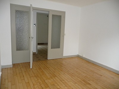 APPARTEMENT T3 A LOUER - ST ETIENNE Bellevue-Hopital - 55 m2 - 415 € charges comprises par mois