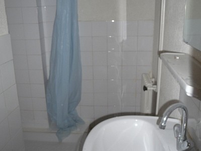 APPARTEMENT T3 A LOUER - ST ETIENNE Bellevue-Hopital - 55 m2 - 415 € charges comprises par mois