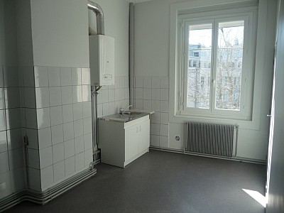 APPARTEMENT T3 A LOUER - ST ETIENNE Le Mont-La Jomayere - 74.9 m2 - 478,52€ charges comprises par mois