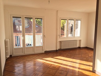 APPARTEMENT T3 A LOUER - ST ETIENNE Badouillere Ouest - 73.12 m2 - 710 € charges comprises par mois