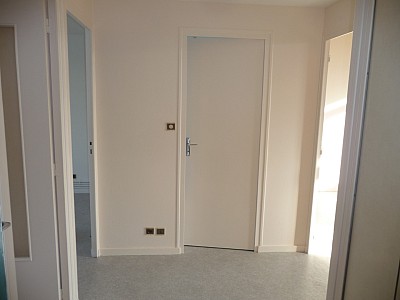 APPARTEMENT T4 A LOUER - ST JUST ST RAMBERT Centre-Loire - 74 m2 - 545 € charges comprises par mois