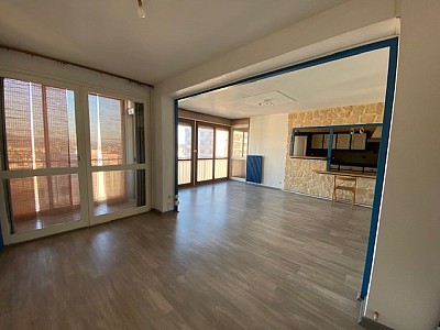 APPARTEMENT T3 A LOUER - VILLARS l Hippodrome Le Bois Monzil Zi - 84 m2 - 725 € charges comprises par mois