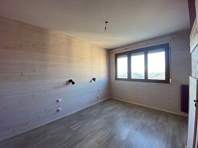 APPARTEMENT T3 A LOUER - VILLARS l Hippodrome Le Bois Monzil Zi - 84 m2 - 725 € charges comprises par mois