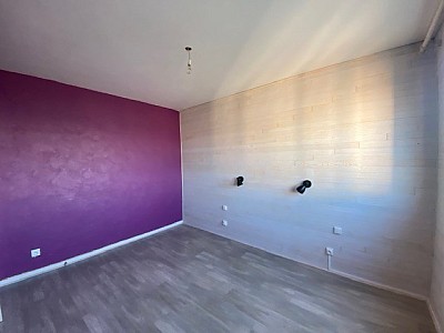APPARTEMENT T3 A LOUER - VILLARS l Hippodrome Le Bois Monzil Zi - 84 m2 - 725 € charges comprises par mois