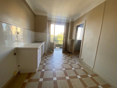 APPARTEMENT T3 A VENDRE - FIRMINY - 85 m2 - 85000 €