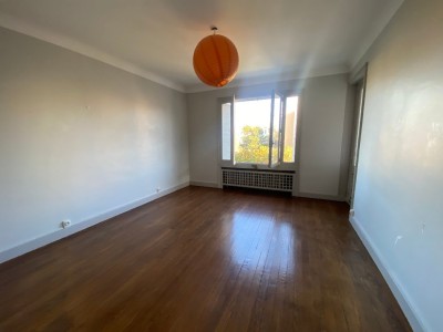 APPARTEMENT T3 A VENDRE - FIRMINY - 85 m2 - 85000 €