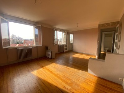APPARTEMENT T4 A VENDRE - ROCHETAILLEE - 89 m2 - 105000 €