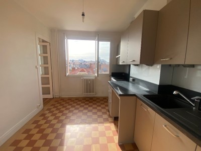 APPARTEMENT T4 A VENDRE - ROCHETAILLEE - 89 m2 - 105000 €