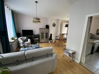 APPARTEMENT T4 A VENDRE - ST ETIENNE - 94 m2 - 115000 €