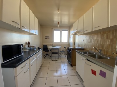 APPARTEMENT T4 A VENDRE - ST ETIENNE - 80,7 m2 - 69000 €