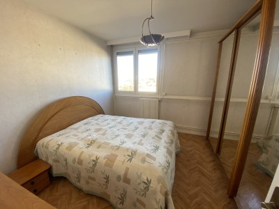 APPARTEMENT T4 A VENDRE - ST ETIENNE - 80,7 m2 - 69000 €