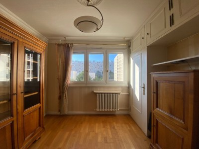 APPARTEMENT T4 A VENDRE - ST ETIENNE - 76 m2 - 70000 €