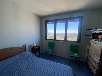 APPARTEMENT T4 A VENDRE - VILLARS - 91,12 m2 - 80000 €