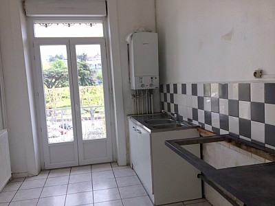 APPARTEMENT T5 A LOUER - RIVE DE GIER Centre - 115 m2 - 605 € charges comprises par mois