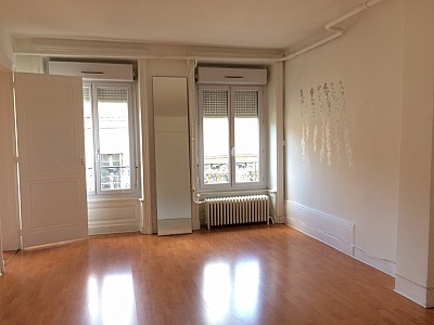 APPARTEMENT T5 A LOUER - RIVE DE GIER Centre - 115 m2 - 605 € charges comprises par mois