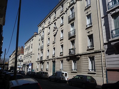 APPARTEMENT T5 A LOUER - ST ETIENNE Prefecture - 123 m2 - 745 € charges comprises par mois