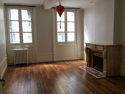 APPARTEMENT T5 A LOUER - ST ETIENNE PEUPLE - 155 m2 - 863 € charges comprises par mois