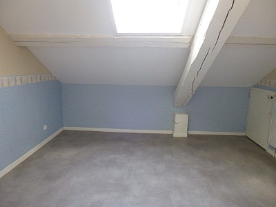 APPARTEMENT T5 A LOUER - ST ETIENNE Prefecture - 158 m2 - 940 € charges comprises par mois