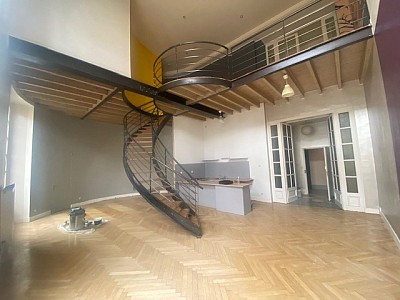 APPARTEMENT T5 A LOUER - ST ETIENNE Peuple-Boivin-St Jacques - 140 m2 - 1183 € charges comprises par mois