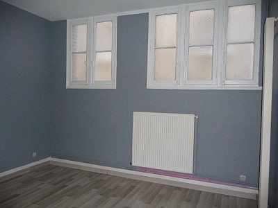 APPARTEMENT T5 A LOUER - ST ETIENNE Peuple-Boivin-St Jacques - 140 m2 - 1183 € charges comprises par mois