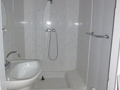 APPARTEMENT T5 A LOUER - ST ETIENNE Peuple-Boivin-St Jacques - 140 m2 - 1183 € charges comprises par mois