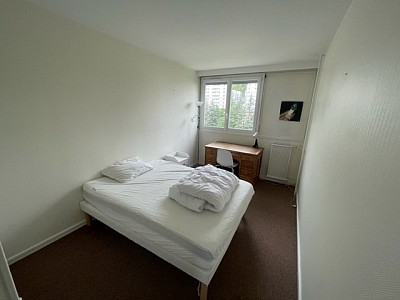 APPARTEMENT T5 A LOUER - ST ETIENNE Parc de l Europe - 80 m2 - 710 € charges comprises par mois