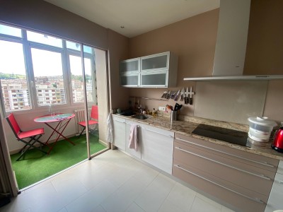 APPARTEMENT T5 A VENDRE - ST ETIENNE - 155 m2 - 295000 €