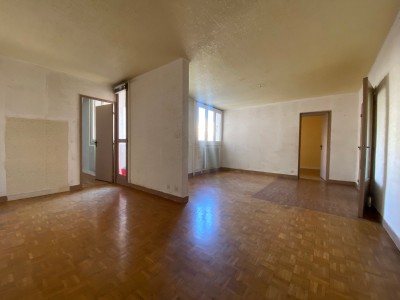APPARTEMENT T5 - ST ETIENNE - 96.7 m2 - VENDU