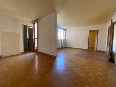 APPARTEMENT T5 - ST ETIENNE - 96.7 m2 - VENDU